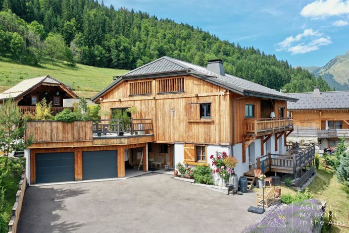 Image No.1-6 Bed Property for sale