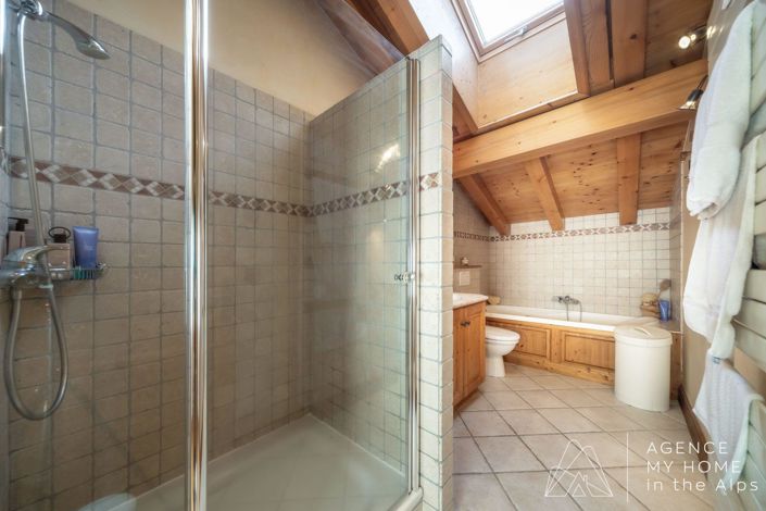 Image No.17-4 Bed House for sale