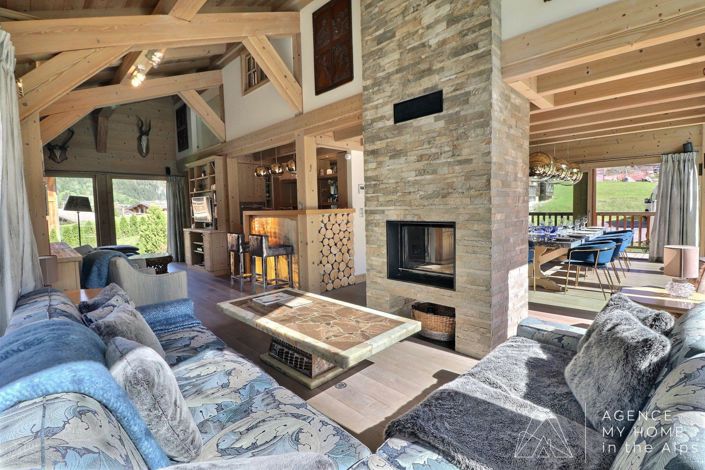 Image No.2-6 Bed Property for sale