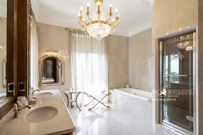 Image No.15-9 Bed House for sale