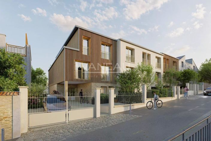 Image No.3-4 Bed House for sale