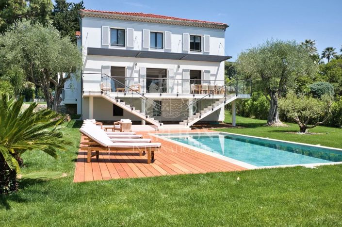 Image No.1-5 Bed House for sale