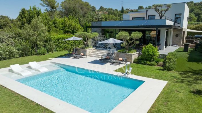 Image No.1-4 Bed House for sale