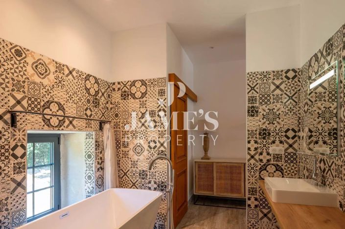 Image No.14-5 Bed House for sale