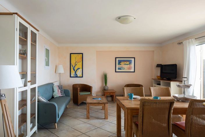 Image No.12-7 Bed House for sale