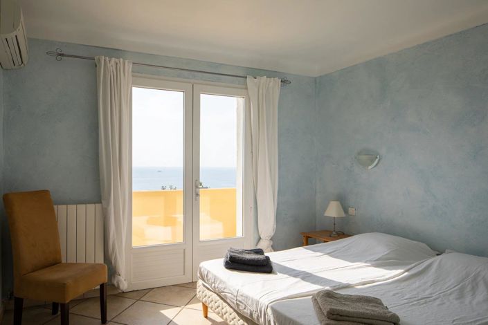 Image No.32-7 Bed House for sale