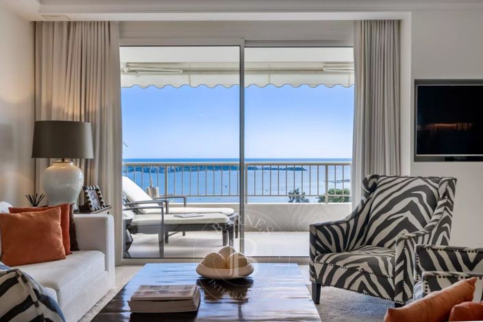 Image No.13-2 Bed Apartment for sale