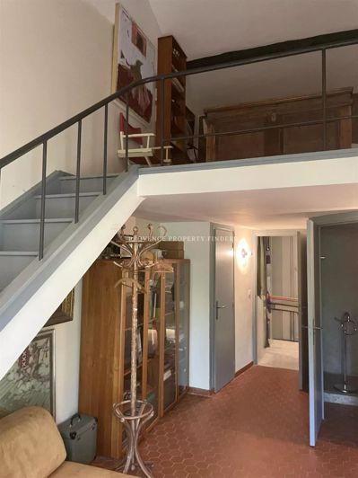 Image No.24-3 Bed House for sale