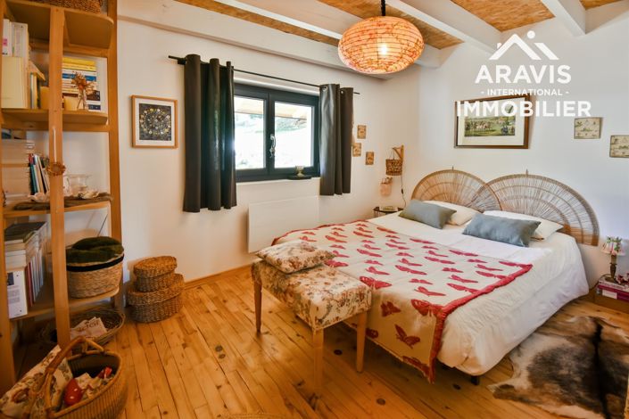 Image No.11-3 Bed House for sale