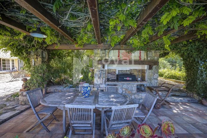 Image No.10-3 Bed House for sale