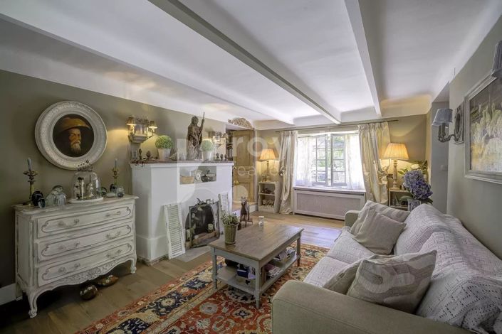 Image No.19-3 Bed House for sale