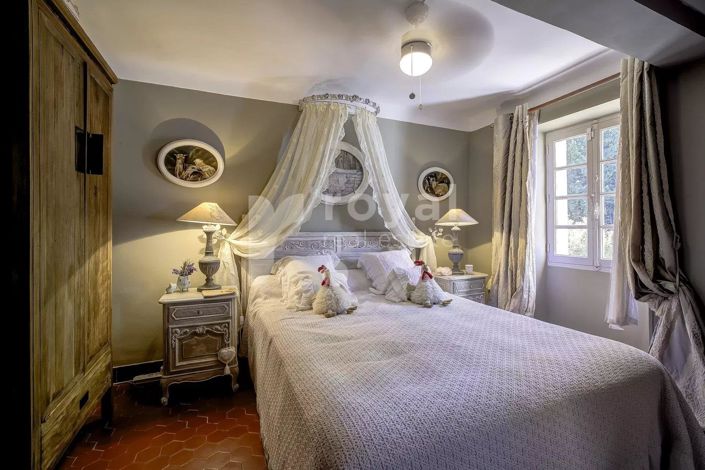 Image No.28-3 Bed House for sale