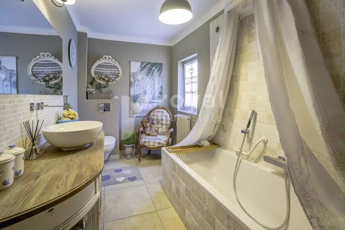 Image No.29-3 Bed House for sale