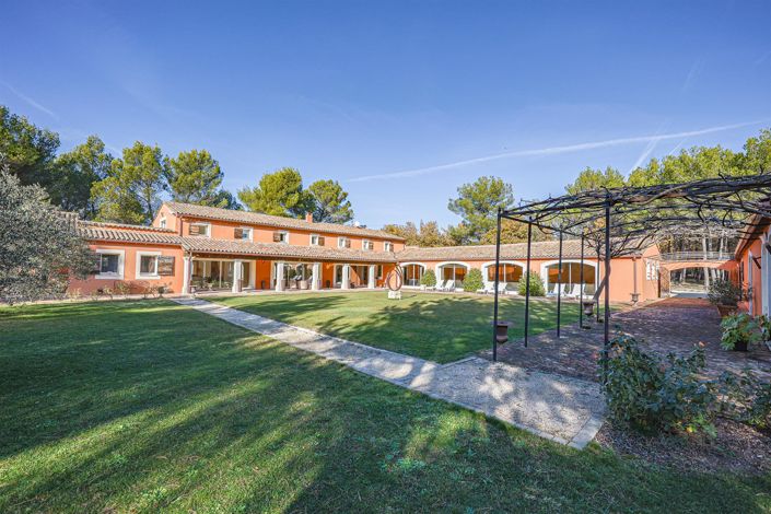 Image No.1-5 Bed House for sale