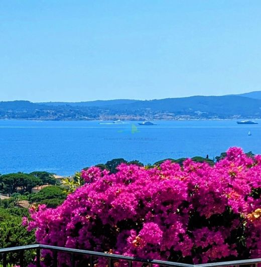 Image No.10-5 Bed House for sale