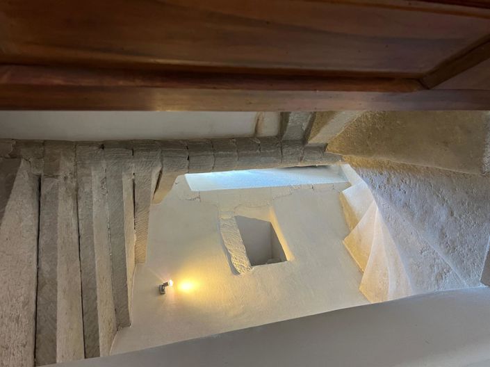 Image No.17-2 Bed Property for sale