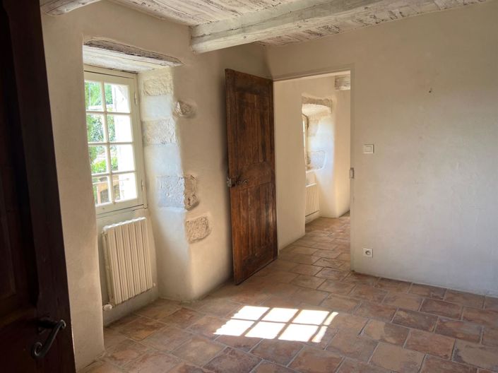 Image No.18-2 Bed Property for sale