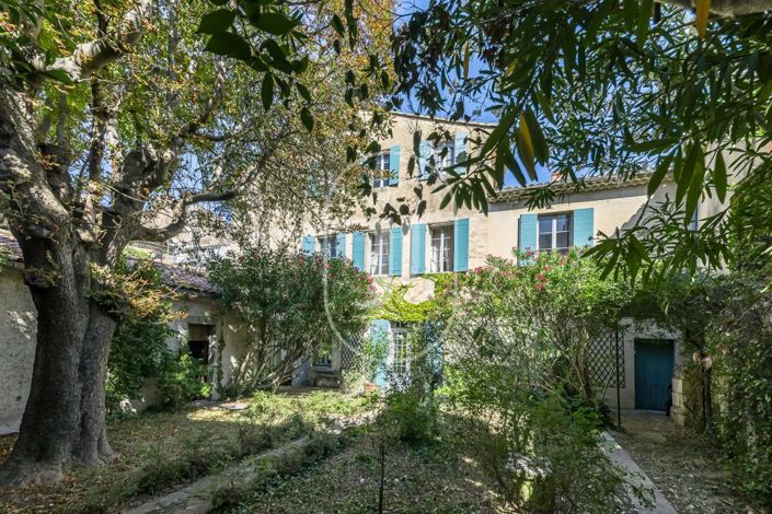 Image No.1-6 Bed House for sale