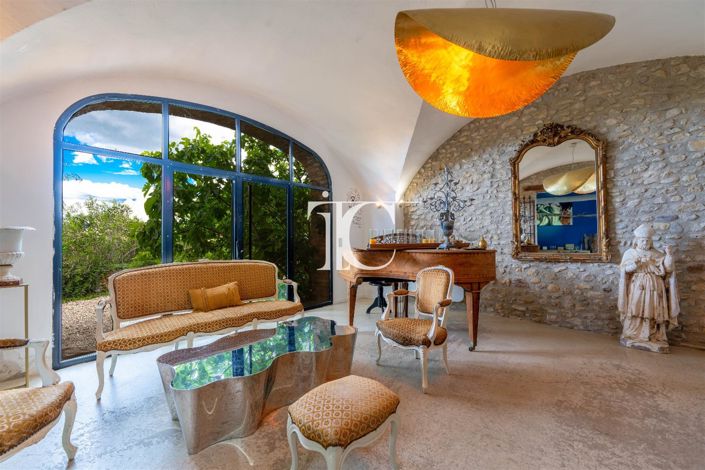 Image No.15-6 Bed House for sale