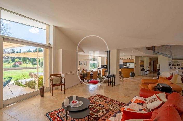 Image No.6-4 Bed House for sale