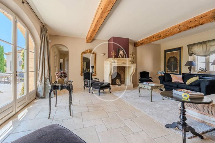 Image No.4-6 Bed House for sale