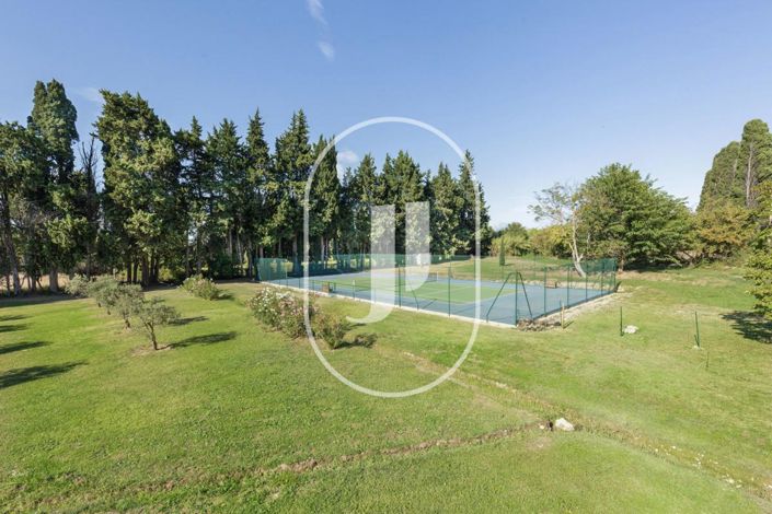 Image No.4-5 Bed House for sale