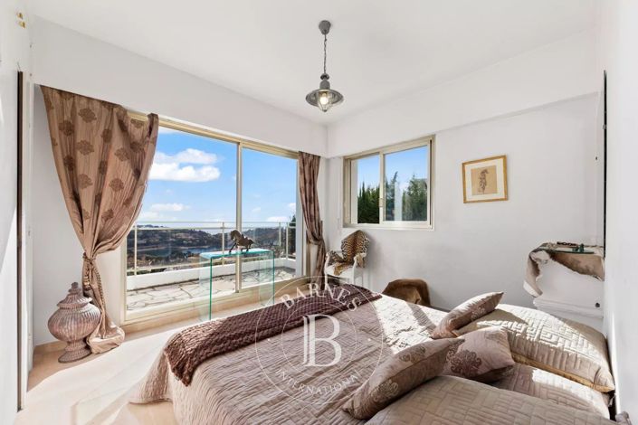 Image No.17-3 Bed House for sale