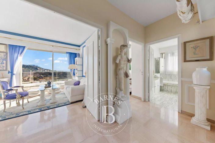 Image No.18-3 Bed House for sale