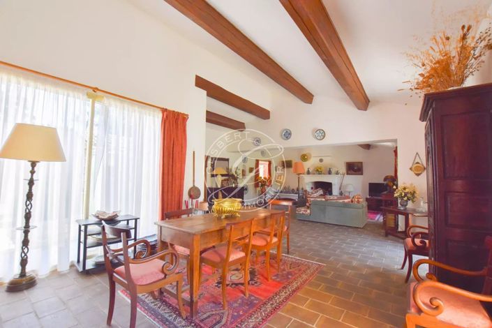 Image No.12-3 Bed House for sale