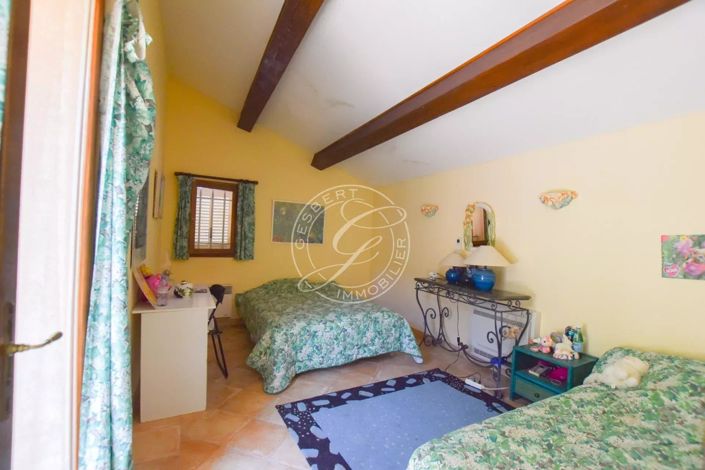 Image No.22-3 Bed House for sale