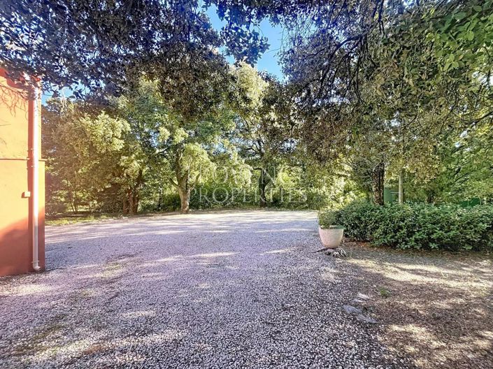 Image No.58-10 Bed House for sale