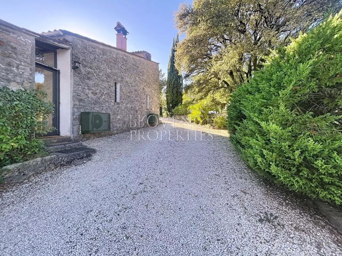 Image No.72-10 Bed House for sale