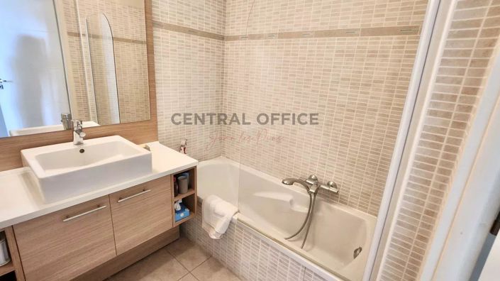 Image No.8-Apartment for sale