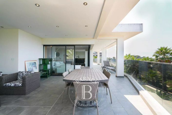 Image No.3-3 Bed Apartment for sale