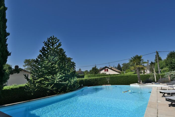 Image No.15-5 Bed House for sale