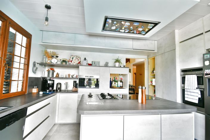 Image No.4-5 Bed House for sale