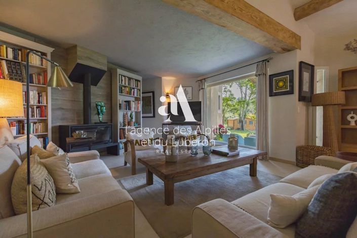 Image No.7-4 Bed House for sale