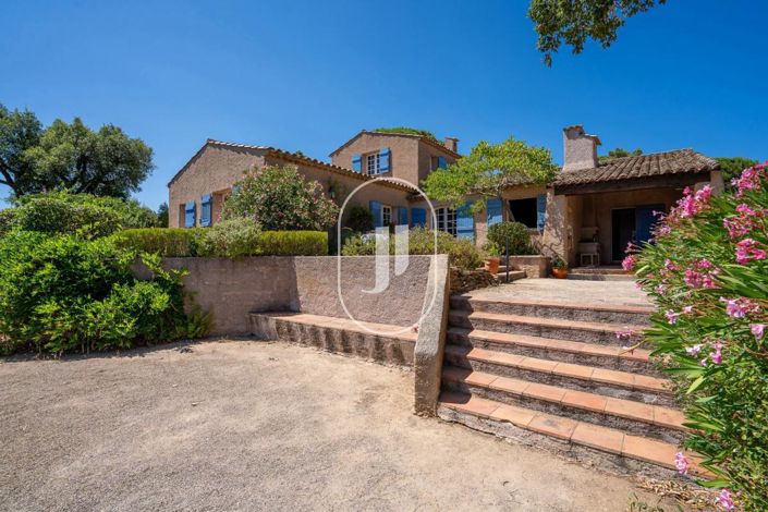 Image No.14-4 Bed House for sale