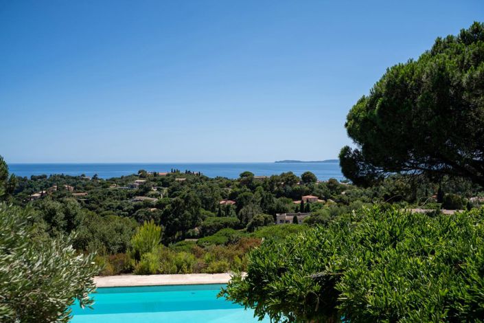 Image No.2-4 Bed House for sale