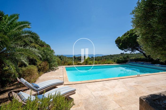 Image No.4-4 Bed House for sale