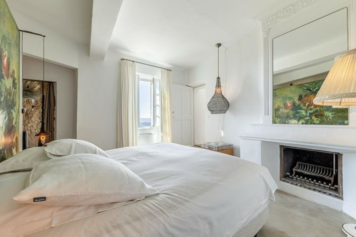 Image No.11-3 Bed House for sale