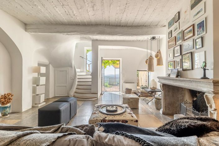 Image No.8-3 Bed House for sale