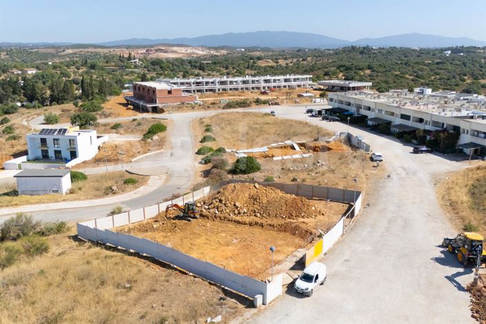 Image No.22-4 Bed House for sale