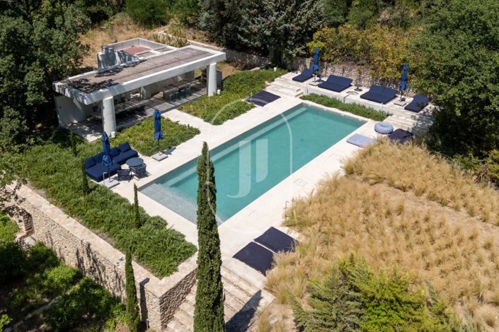 Image No.2-8 Bed House for sale