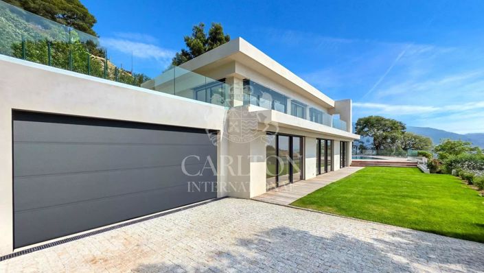 Image No.17-4 Bed House for sale