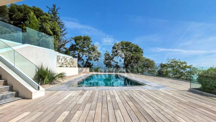 Image No.2-4 Bed House for sale