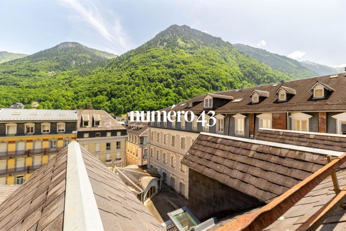 Image No.1-3 Bed Apartment for sale