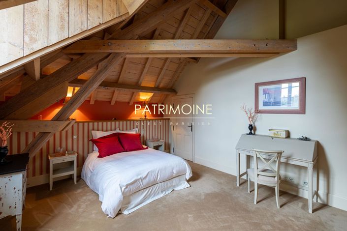 Image No.13-5 Bed Property for sale