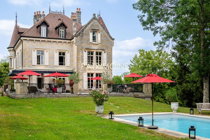 Image No.17-5 Bed Property for sale