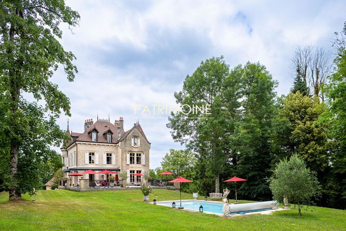 Image No.3-5 Bed Property for sale